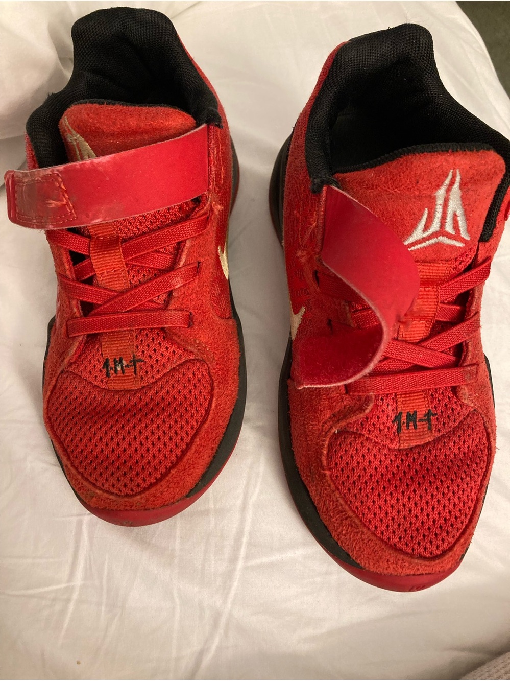 KIDS NIKE JA 2 'NIGHTMARE' PRE-SCHOOL Size 13 Red